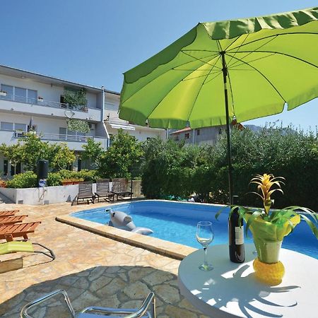 Amazing Apartment In Kastel Sucurac With Kitchen Kaštela Exterior foto